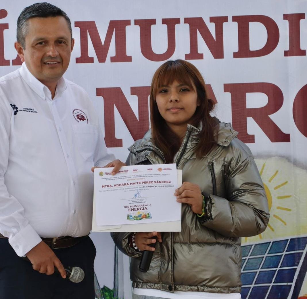 SEV reconoce a Adhara Maite, referente juvenil en ciencia y tecnología