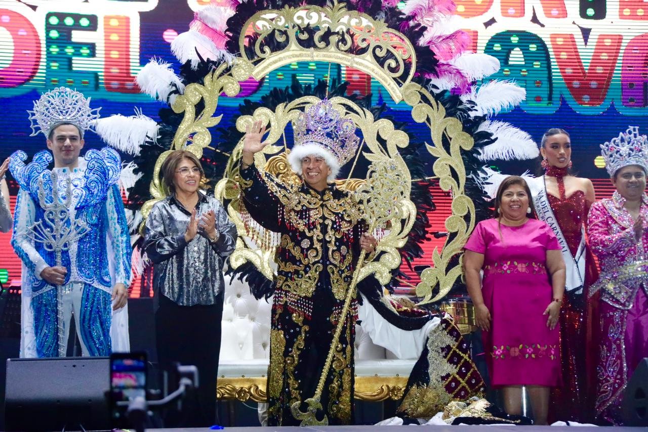 Turistas nacionales y extranjeros disfrutan un Carnaval seguro y ordenado