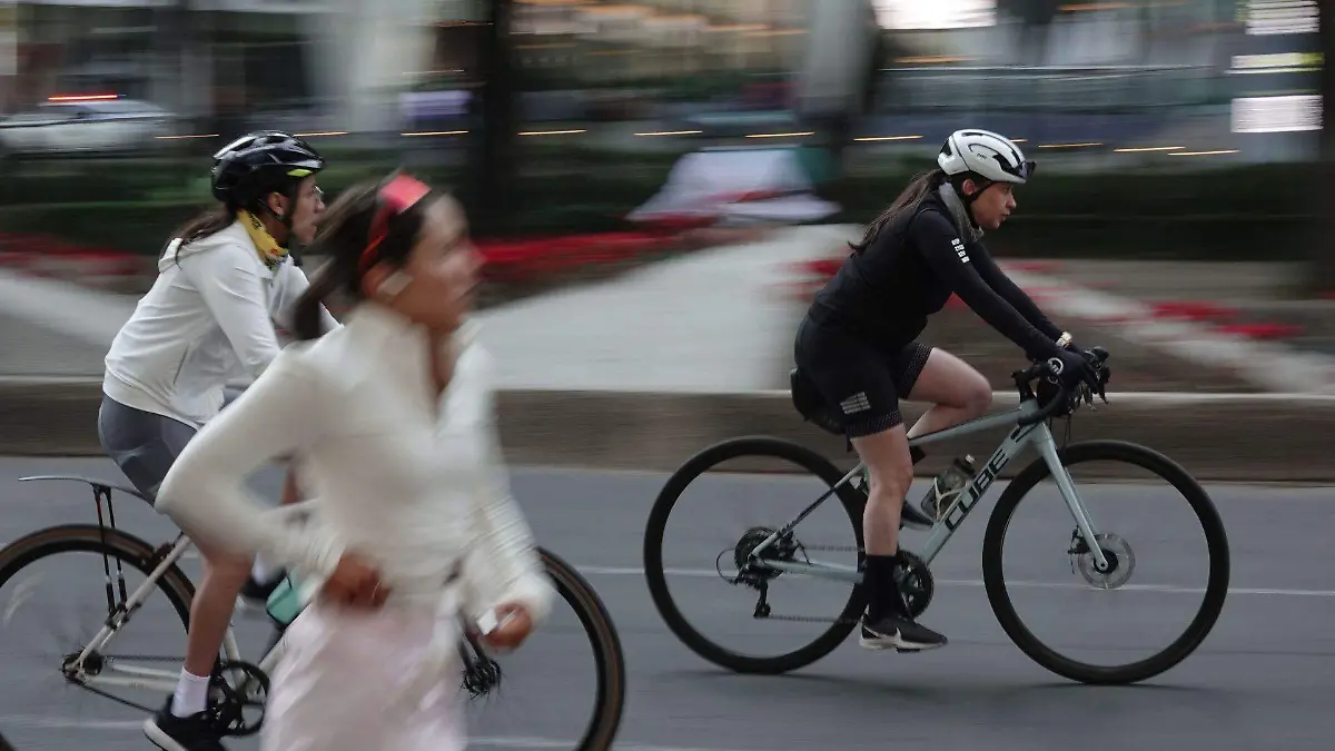 ¿Por qué hacer ejercicio hace que pienses con más claridad y te sientas mejor? esto revela una investigación