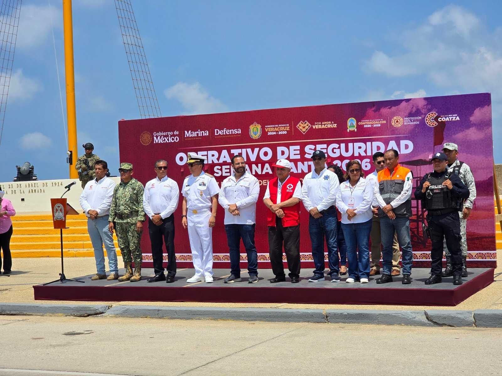 Despliegan más de 570 elementos para operativo en playas y feria de Coatzacoalcos