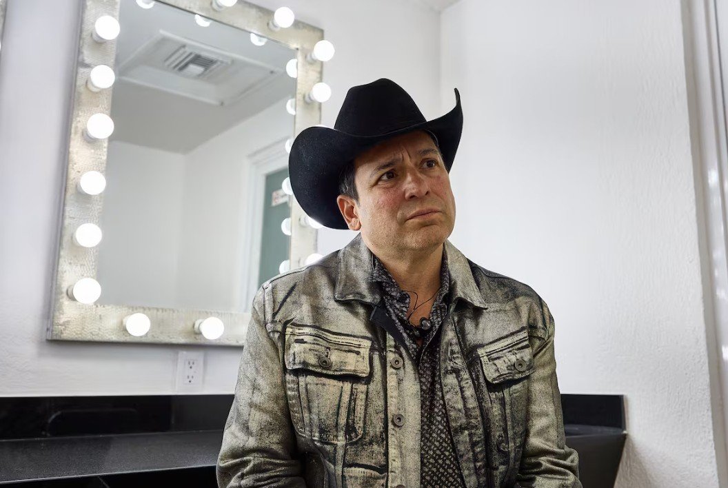 En directo con Bobby Pulido, la estrella de la música tejana que aspira al Congreso de Estados Unidos