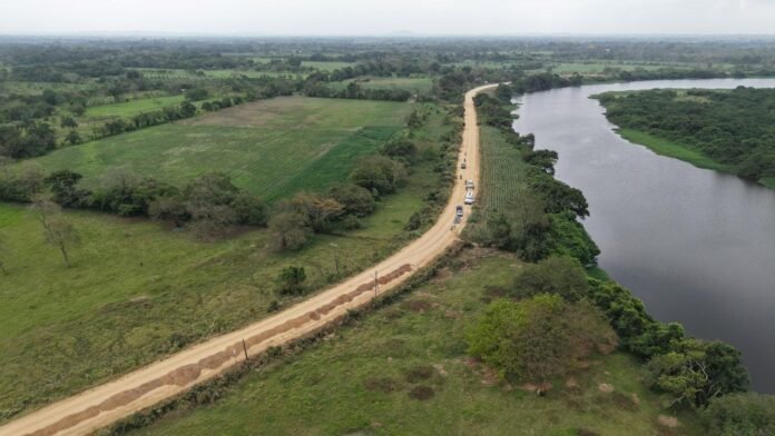 Inician carretera Hidalgotitlán–Uxpanapa en el sur de Veracruz