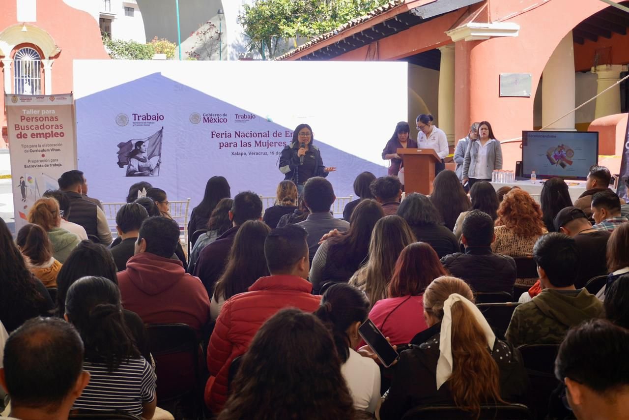 Feria Nacional de Empleo para las Mujeres oferta 741 vacantes en Xalapa