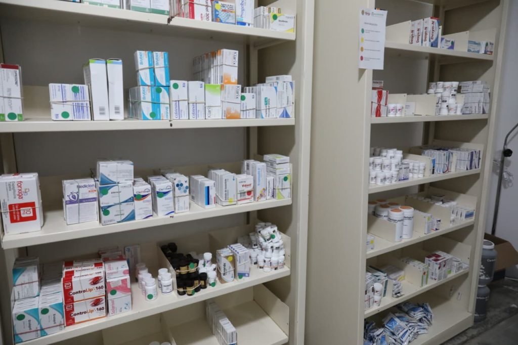 Veracruz cumple meta de distribución de medicamentos al 100% en primer trimestre