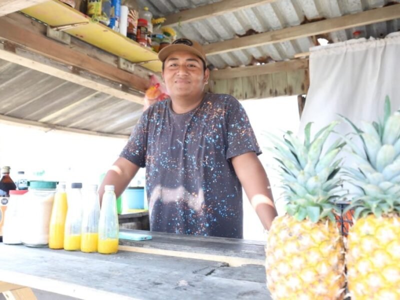 Prestadores de servicios y turistas invitan a disfrutar playas limpias de Veracruz