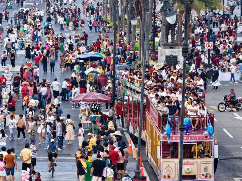 Tradición, cultura y diversión impulsan gran afluencia turística en ciudad de Veracruz