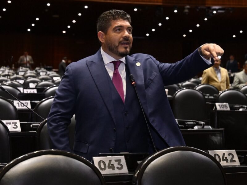 Zenyazen Escobar defiende al turismo de Veracruz ante desinformación generada por MC