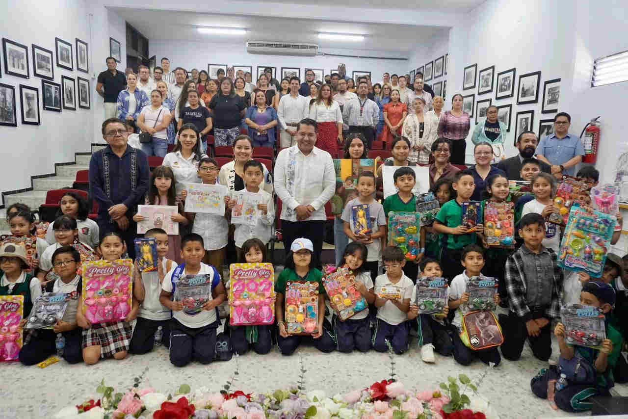 Con Segundo Concurso de Dibujo, reconoce STPSP creatividad y visión de la niñez