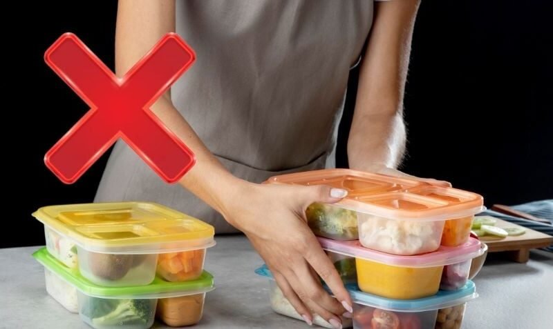 Dile adiós a los frascos de plástico: esta es la tendencia de almacenamiento en vidrio que está conquistando las cocinas