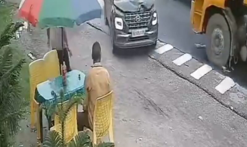 Hombres muere tras ser arrollado por un auto y después por un camión en milésimas de segundos