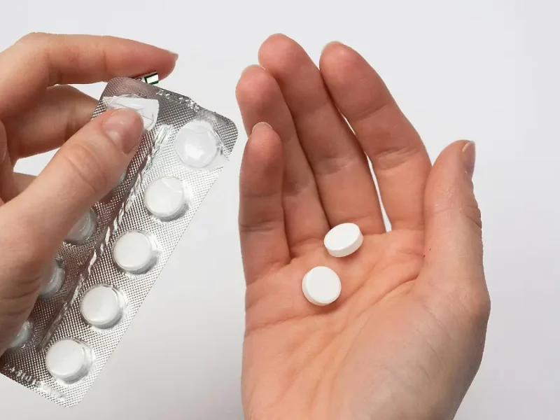 Aspirina y cáncer colorrectal: cómo este fármaco ayuda a reducir el riesgo según un estudio de 2025