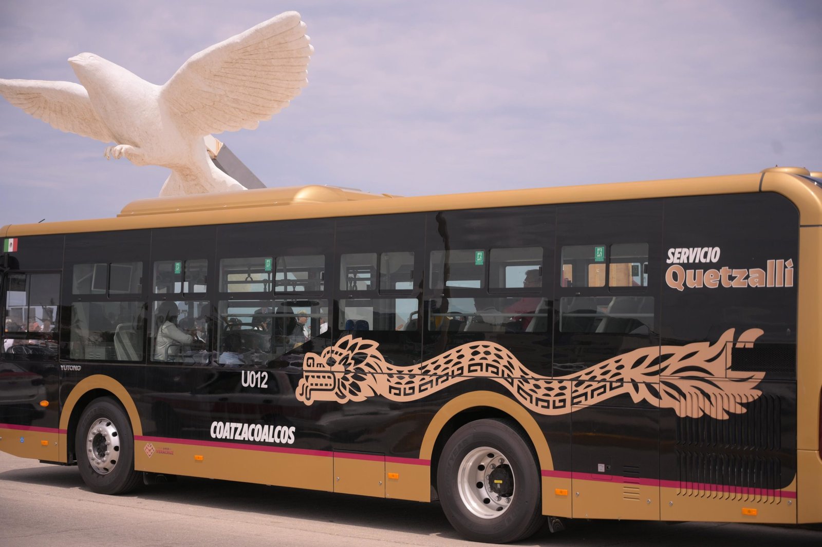 “Quetzalli” en Coatzacoalcos: Gobernadora Rocío Nahle Aclara que Servicio es Paralelo a Concesionarios y Busca Mejorar el Transporte Público