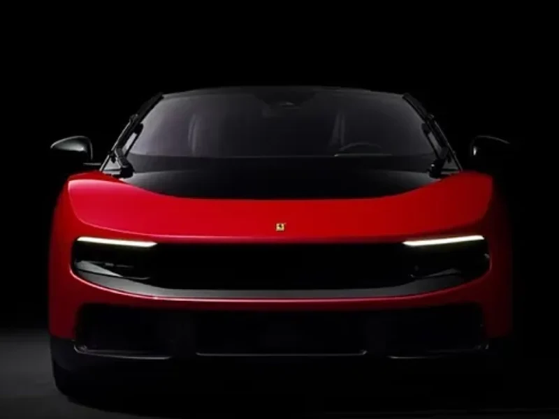 Ferrari frena en Bolsa tras presentar su primer deportivo 100% eléctrico