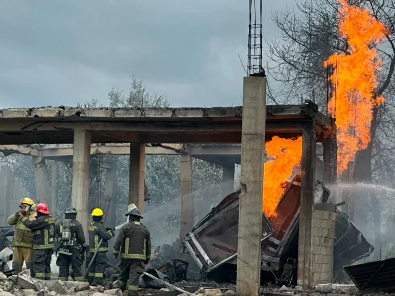 Explosión de bodega de gas LP en Tepeaca, Puebla, deja 3  heridos y obliga a evacuar a más de 2,000 personas