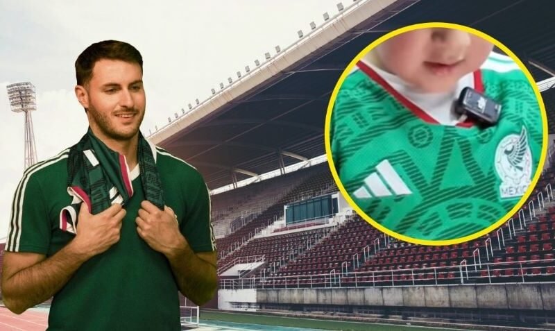 Santi Giménez le manda una playera al niño viral del suéter navideño