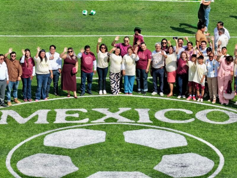 Inaugura Rosa María cancha de futbol 7 del programa Mundial Social 2026