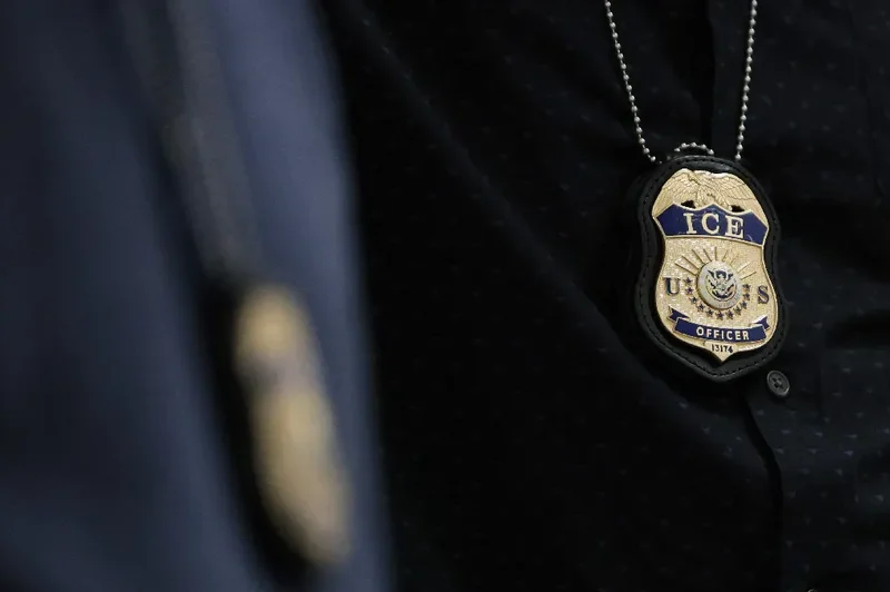 Suspende ICE retenes ante las protestas por migrantes asesinados
