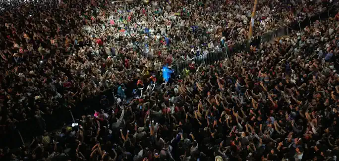 Coatzacoalcos despide el Festival del Mar al ritmo de La Arrolladora