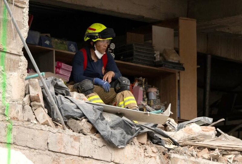 Sheinbaum confirma el fallecimiento de dos mexicanos por terremoto en Colombia
