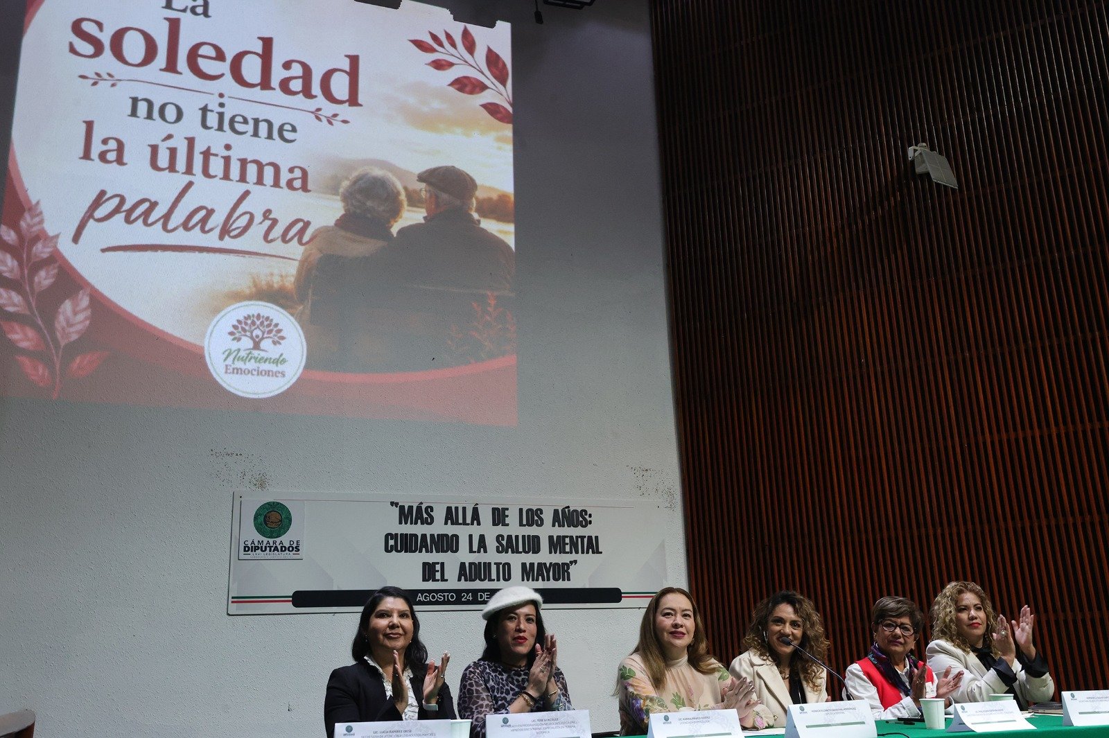 Señala Mónica Sandoval importancia de visibilizar y atender salud mental de personas adultas mayores; son necesarias en la sociedad