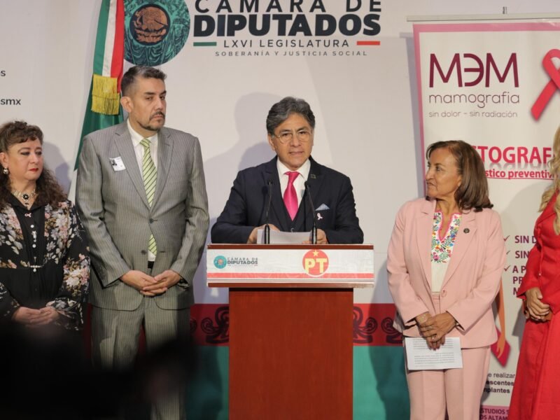 Alerta Santiago González sobre incremento de cáncer de mama en mujeres jóvenes